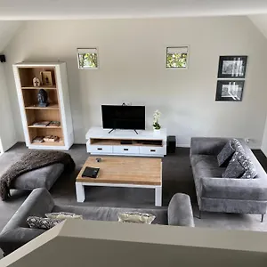  Holiday home By Hagley Park